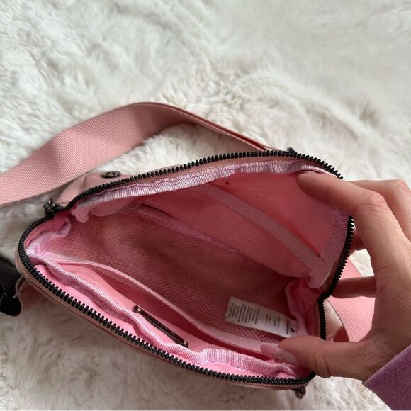 Lululemon pink Fanny pack / belt bag - Picture 10 of 16